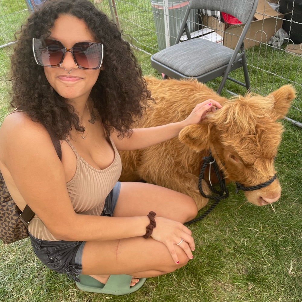 Meet your Posher, Imani